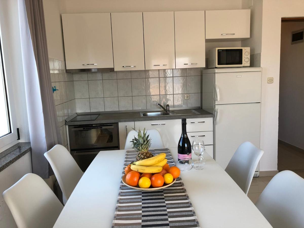 Apartments Saric 비오그라드나모루 외부 사진