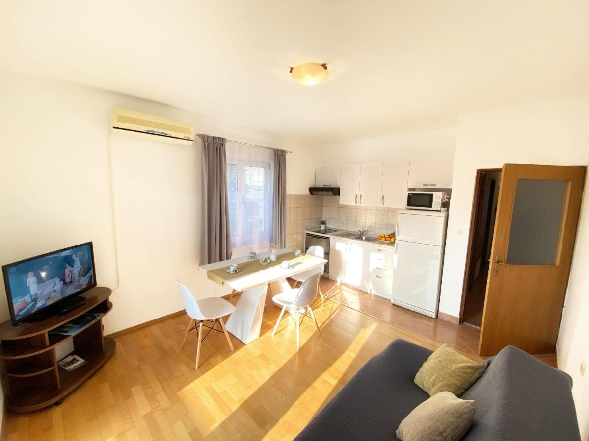 Apartments Saric 비오그라드나모루 외부 사진