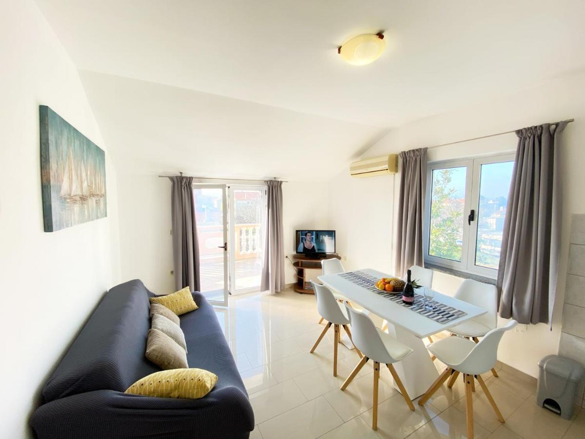 Apartments Saric 비오그라드나모루 외부 사진