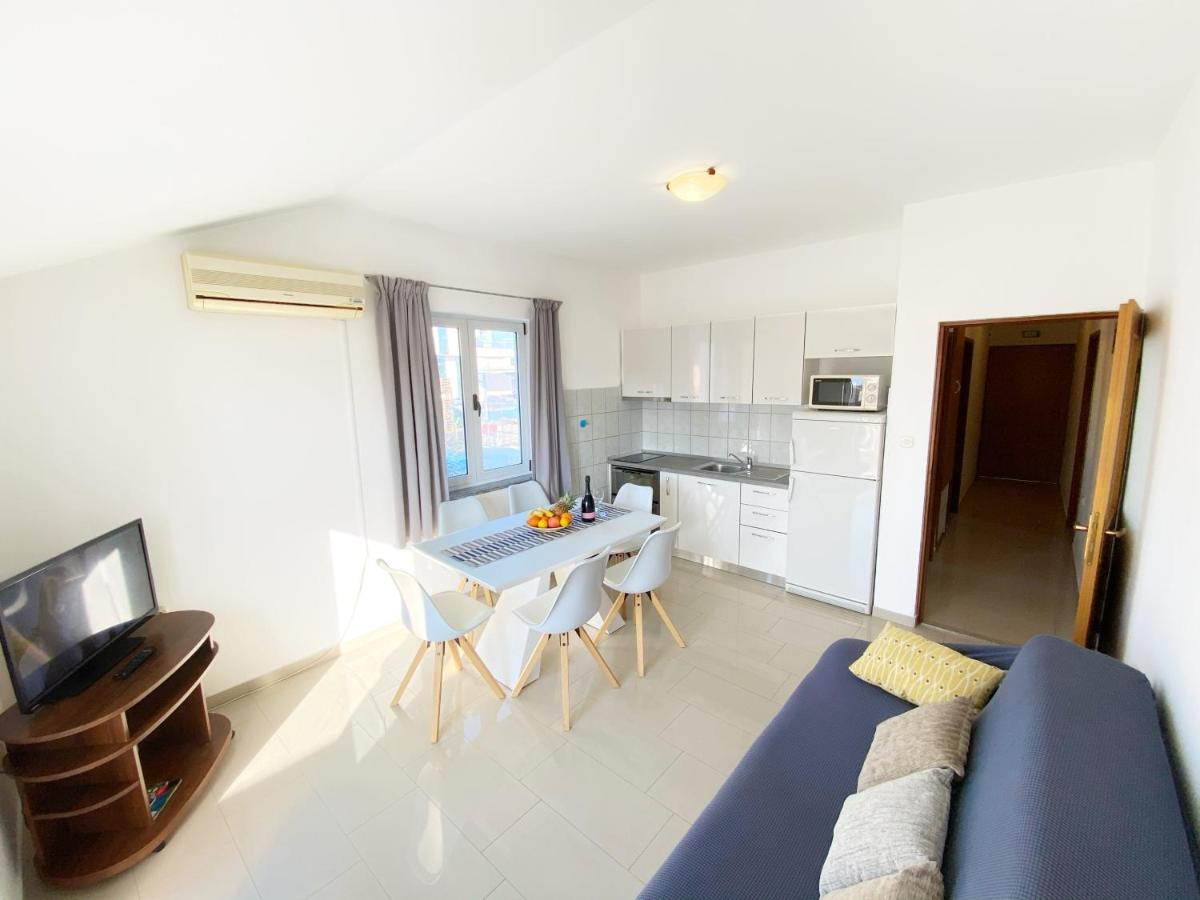 Apartments Saric 비오그라드나모루 외부 사진