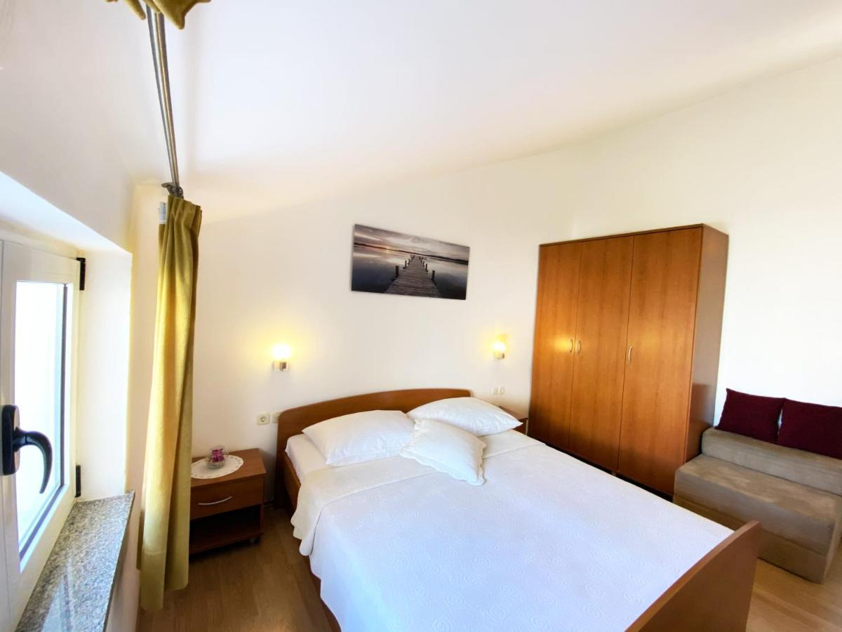 Apartments Saric 비오그라드나모루 외부 사진