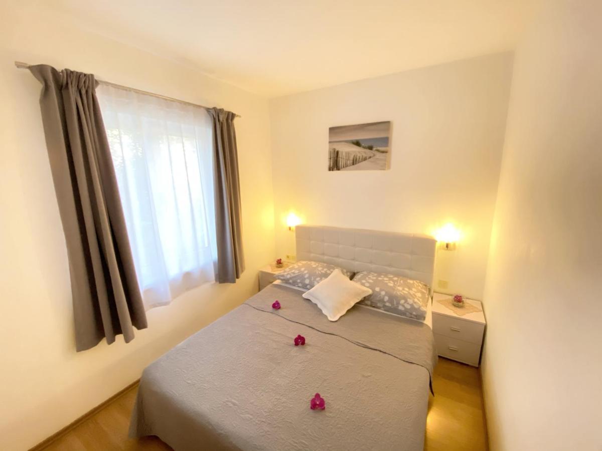 Apartments Saric 비오그라드나모루 외부 사진