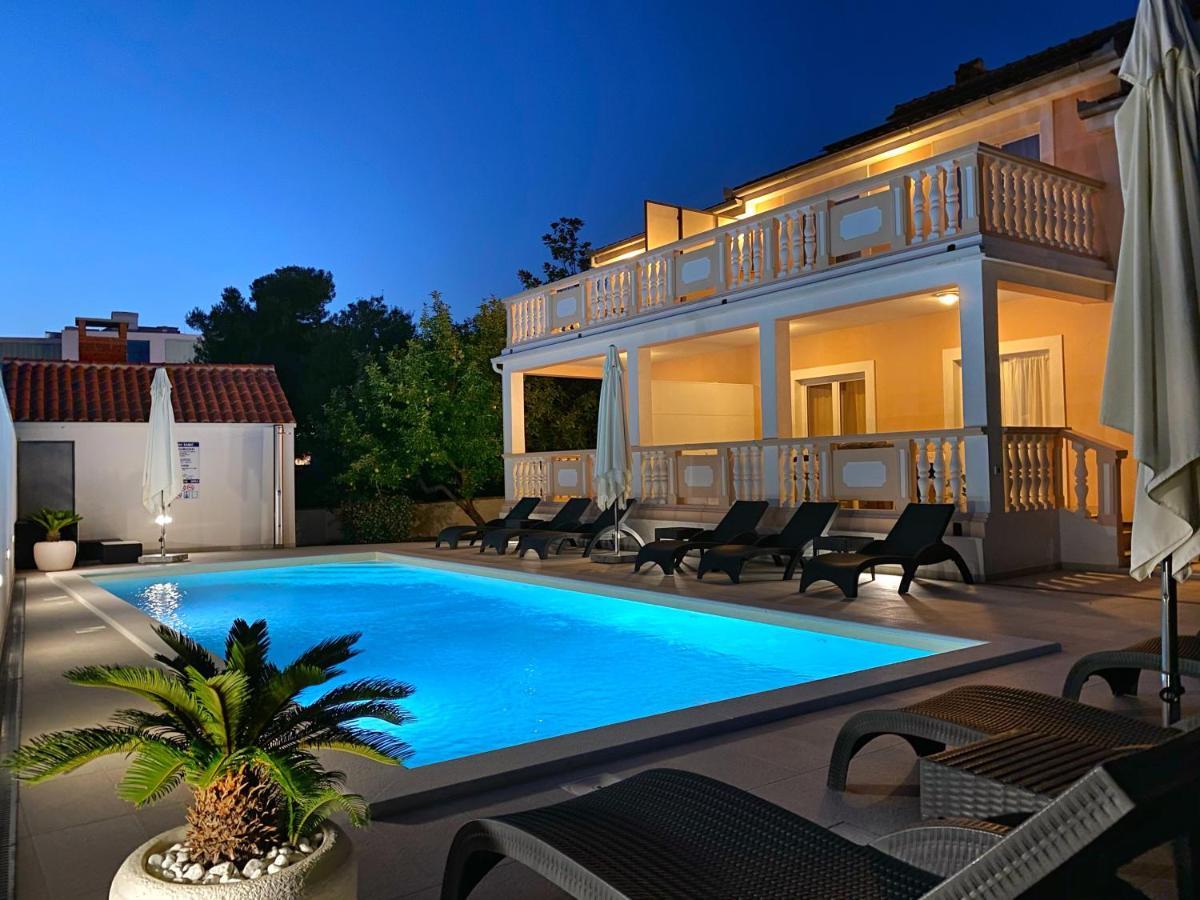 Apartments Saric 비오그라드나모루 외부 사진