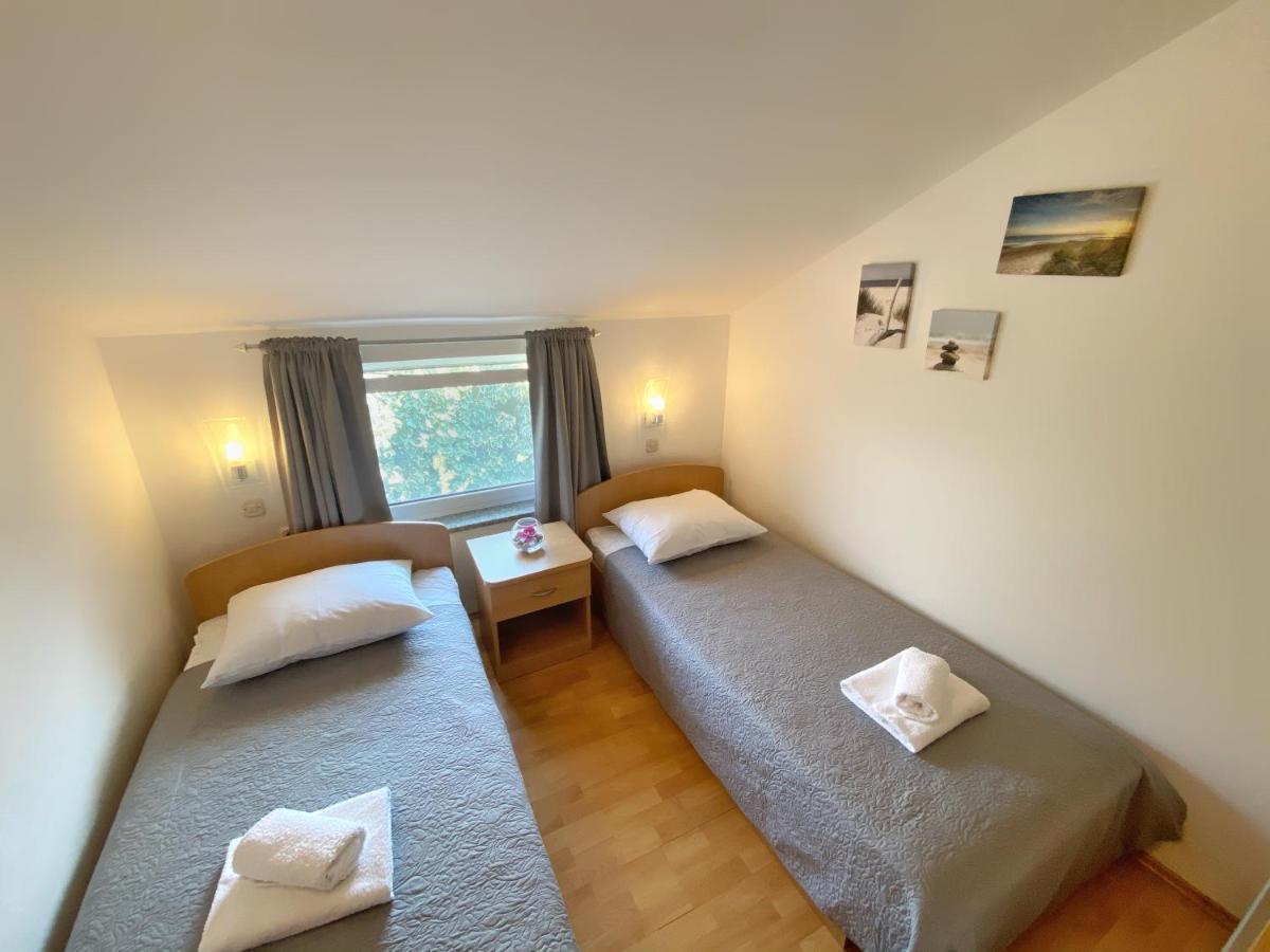 Apartments Saric 비오그라드나모루 외부 사진