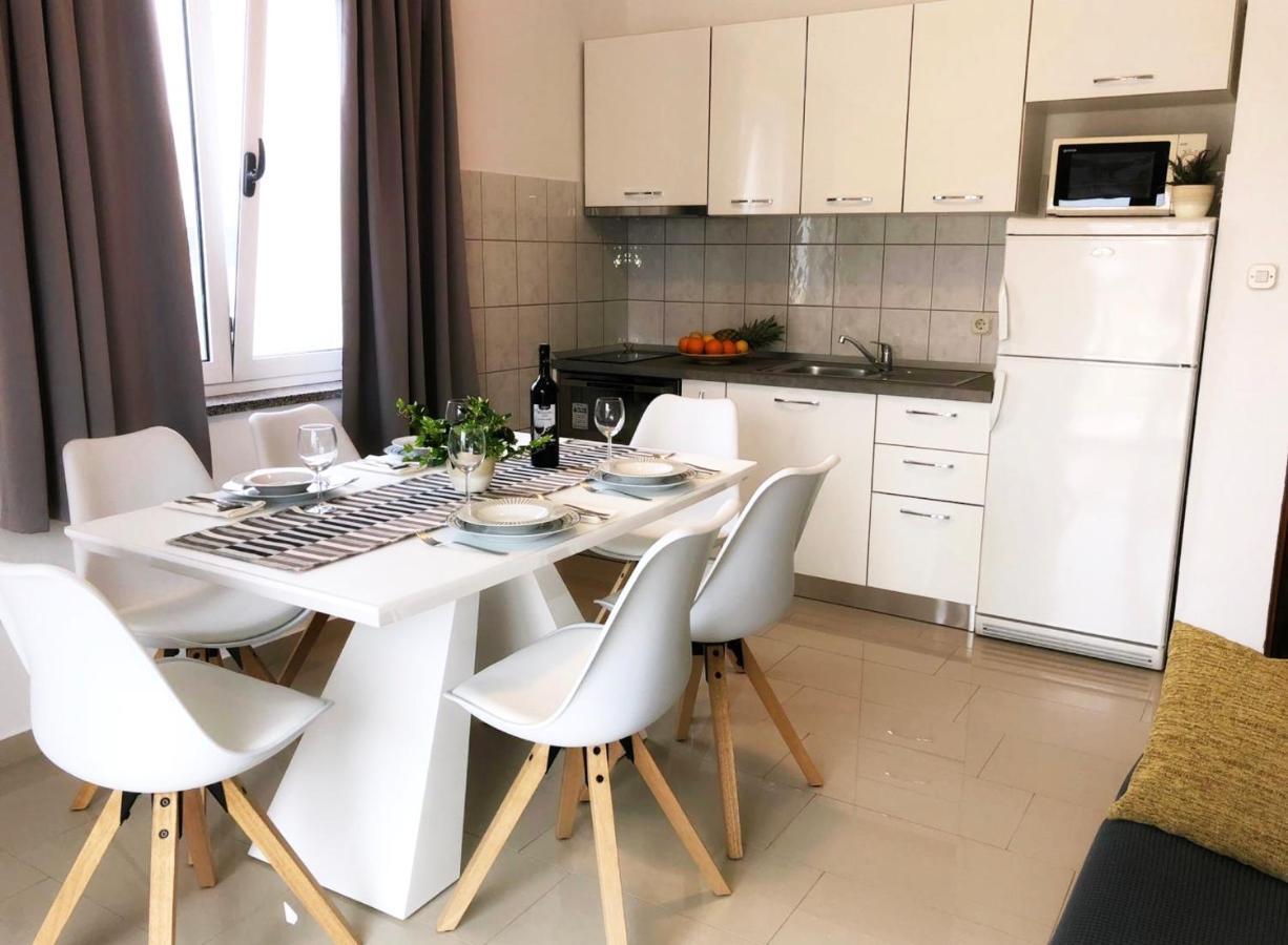 Apartments Saric 비오그라드나모루 외부 사진